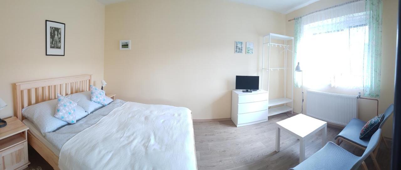 Apartment Arnika โกเชนอฟ ภายนอก รูปภาพ