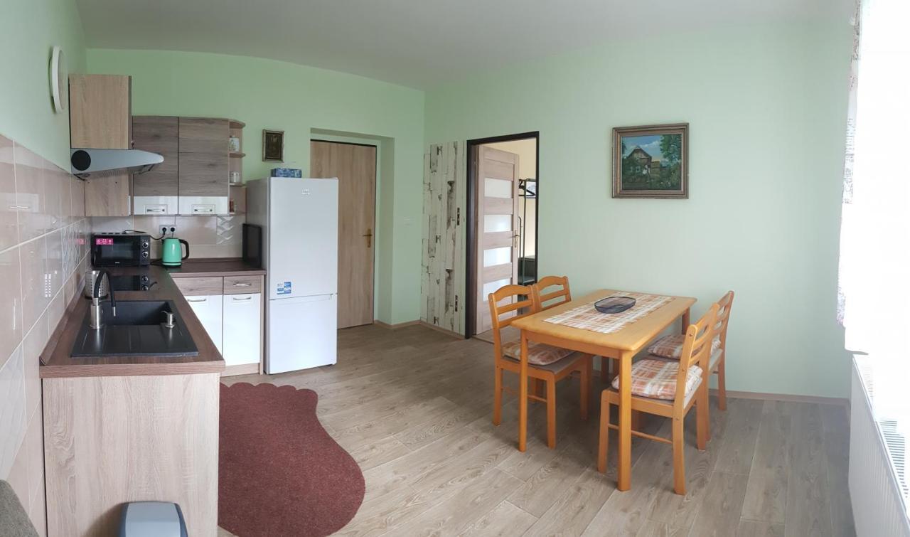 Apartment Arnika โกเชนอฟ ภายนอก รูปภาพ